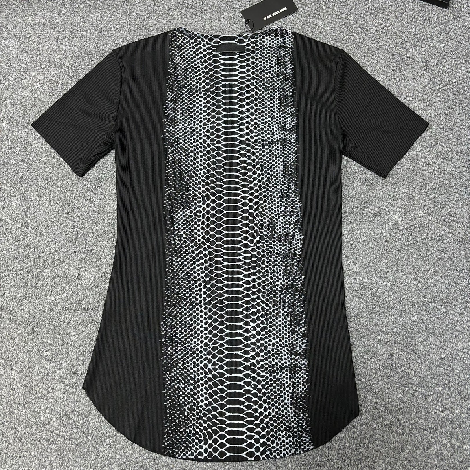 ФУТБОЛКА IF SIX WAS NINE "PYTHON SPIN PRINT"