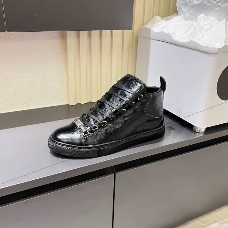 BALENCIAGA ARENA BLACK