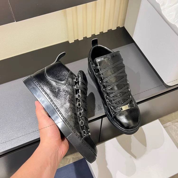 BALENCIAGA ARENA BLACK