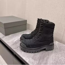 BALENCIAGA STRIKE BLACK